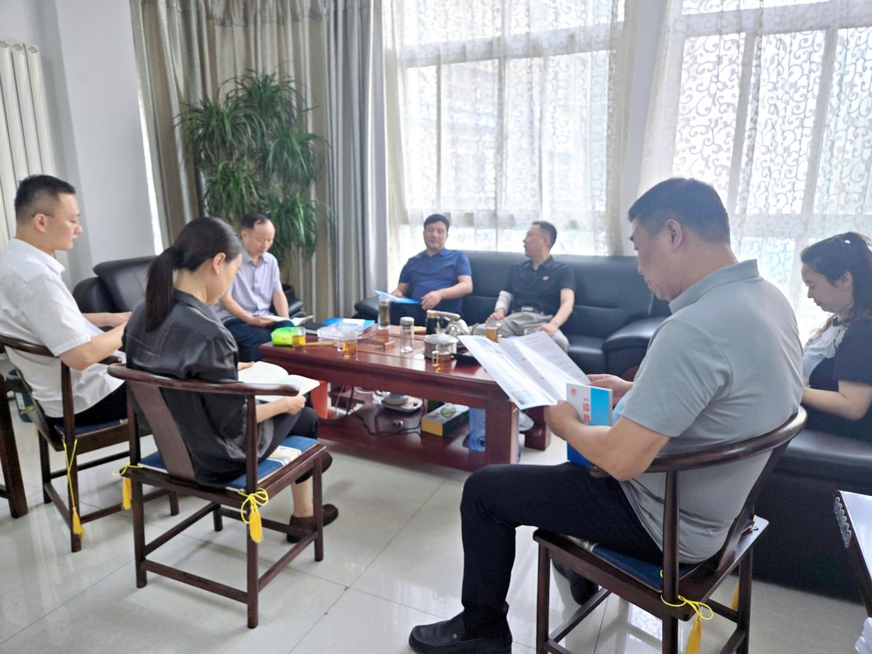 專業(yè)聯(lián)動促發(fā)展  共繪建筑新藍圖 南陽仲...